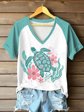 Bedrucktes T-Shirt mit V-Ausschnitt für Damen-Meeres schildkröte